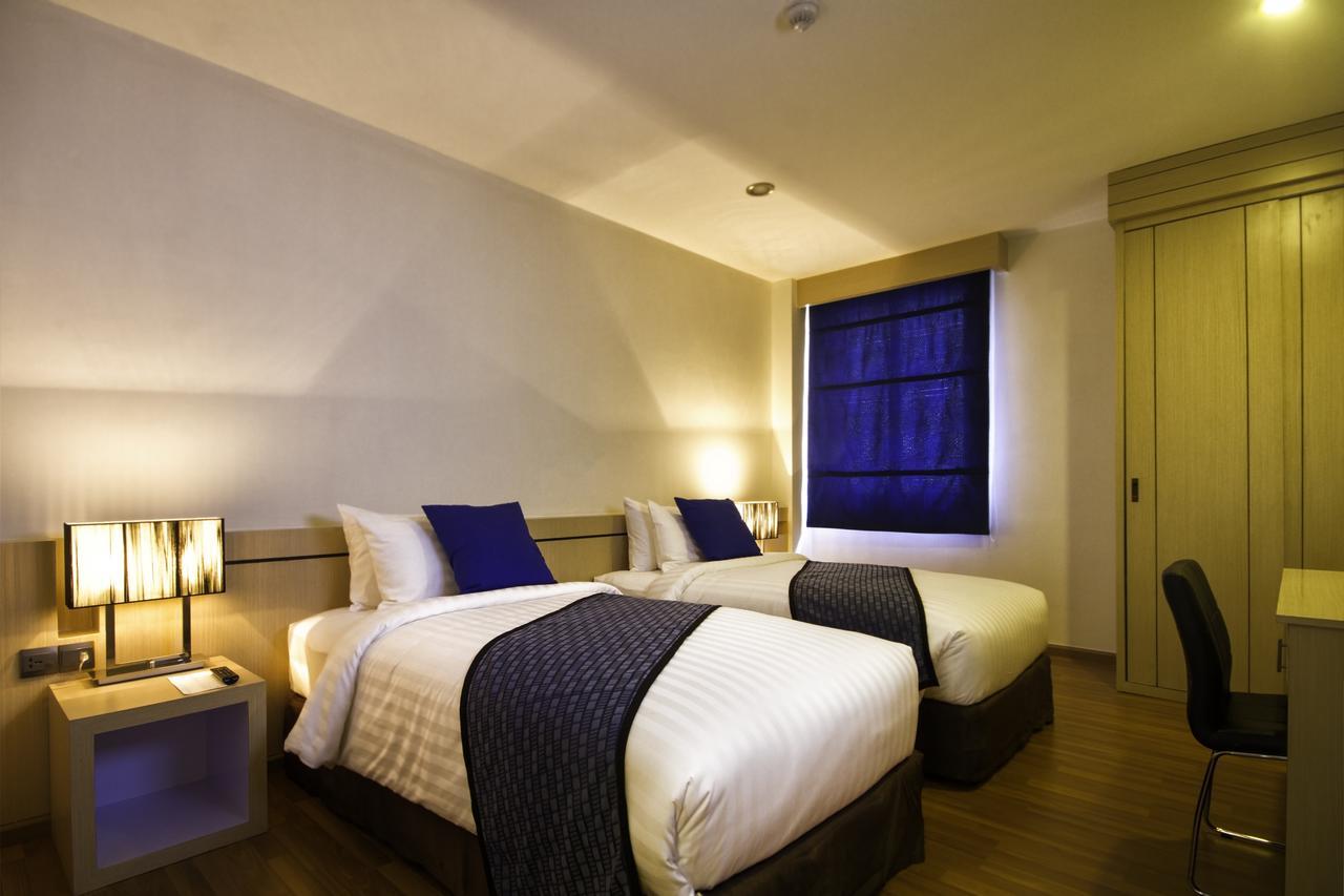 יאנגון Holly Hotel Myanmar מראה חיצוני תמונה