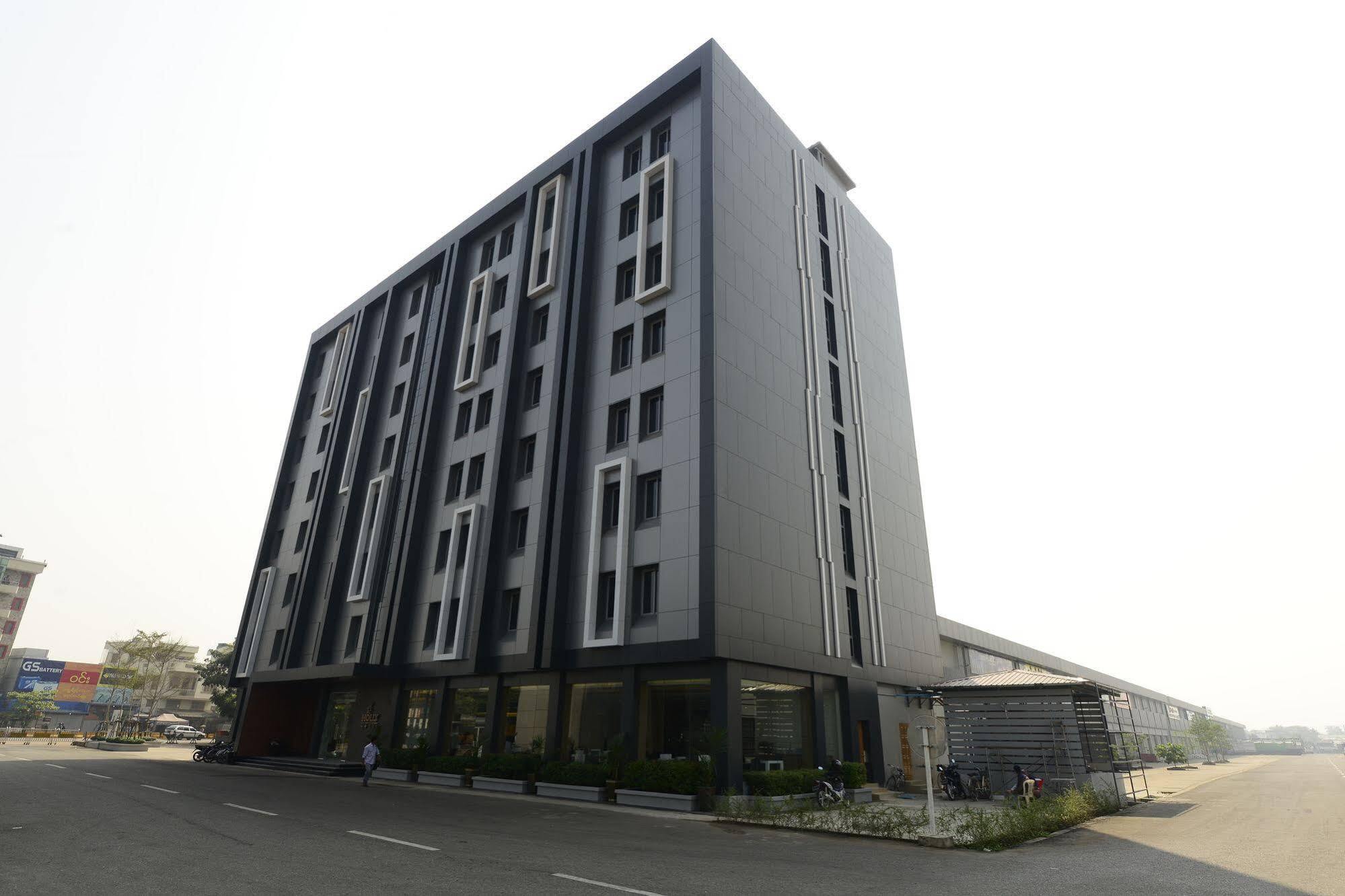 יאנגון Holly Hotel Myanmar מראה חיצוני תמונה