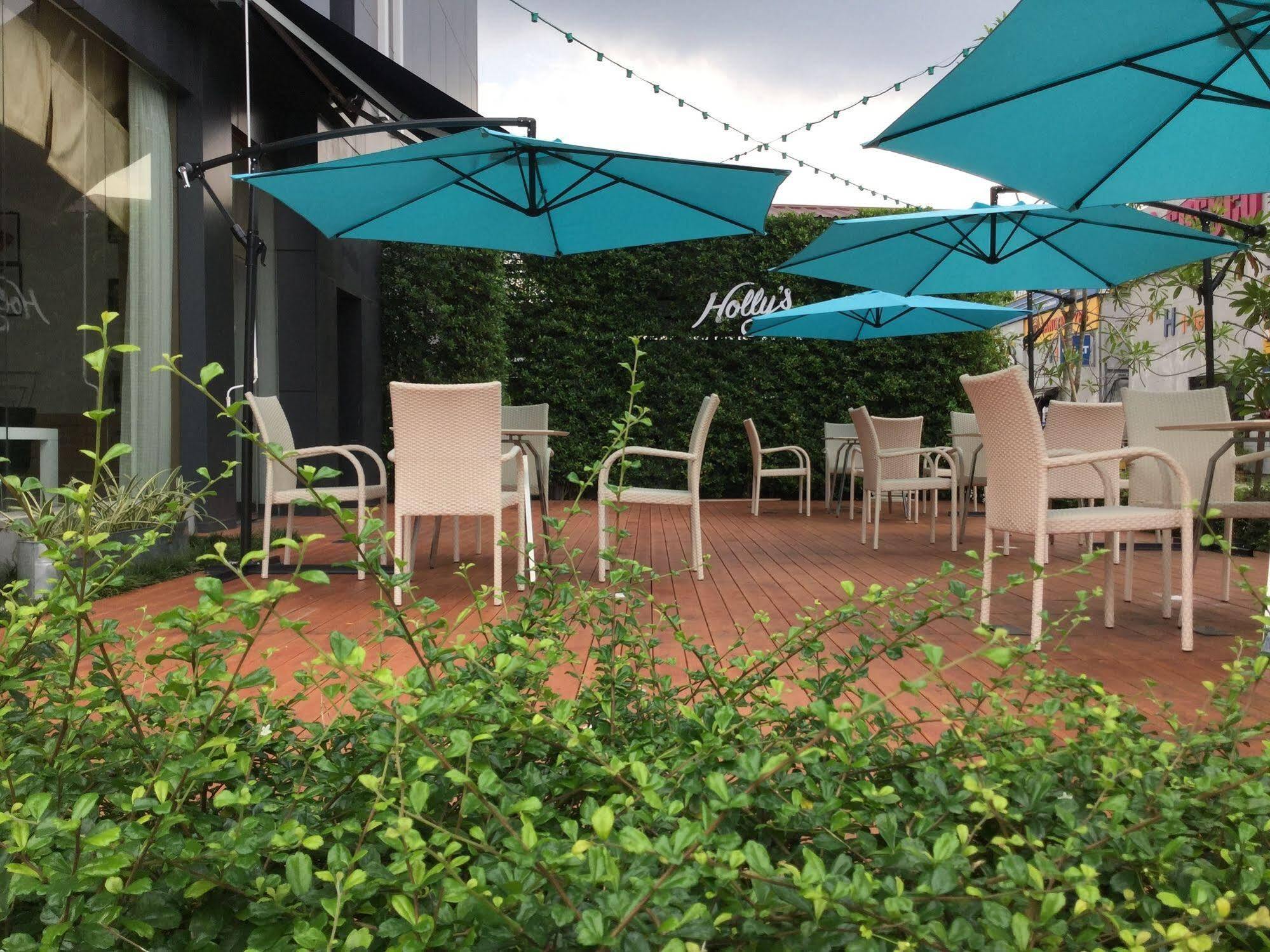 יאנגון Holly Hotel Myanmar מראה חיצוני תמונה